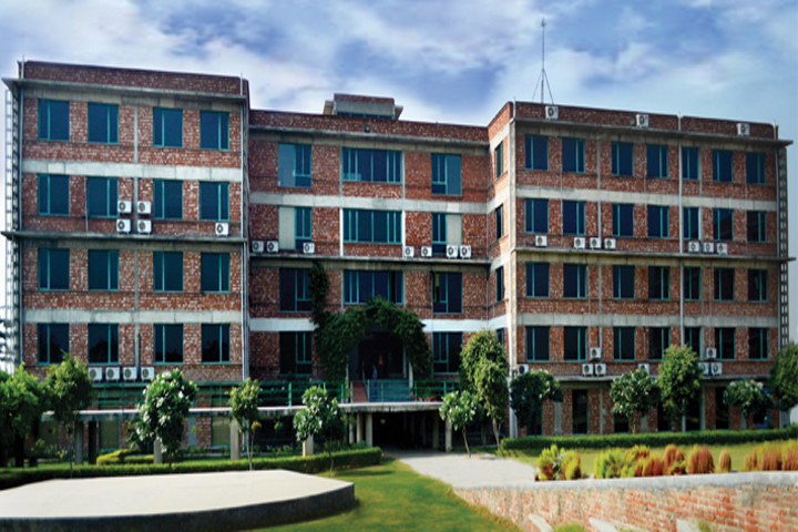 https://cache.careers360.mobi/media/colleges/social-media/media-gallery/491/2018/11/21/College Front View of NIILM Centre for Management Studies Greater Noida_Campus-View.jpg